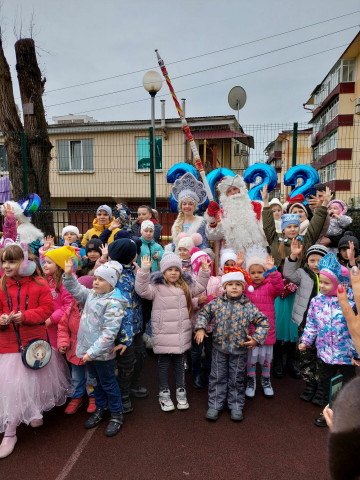 Новогодний праздник на Гастелло, 27